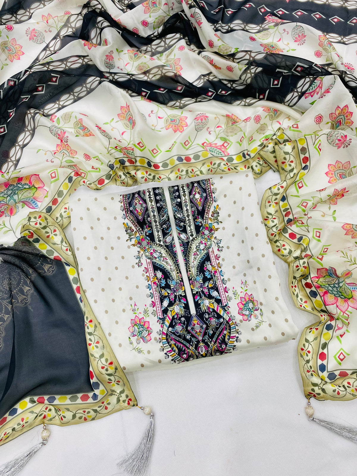 MB CREAM BEATS LUXURY CHINA SILK