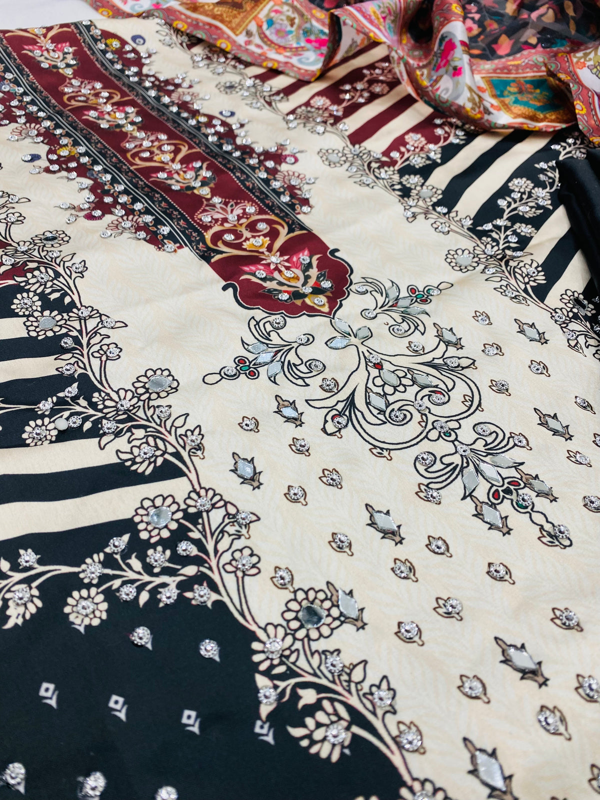 MB BLACK MAHROON BEATS CHINA SILK