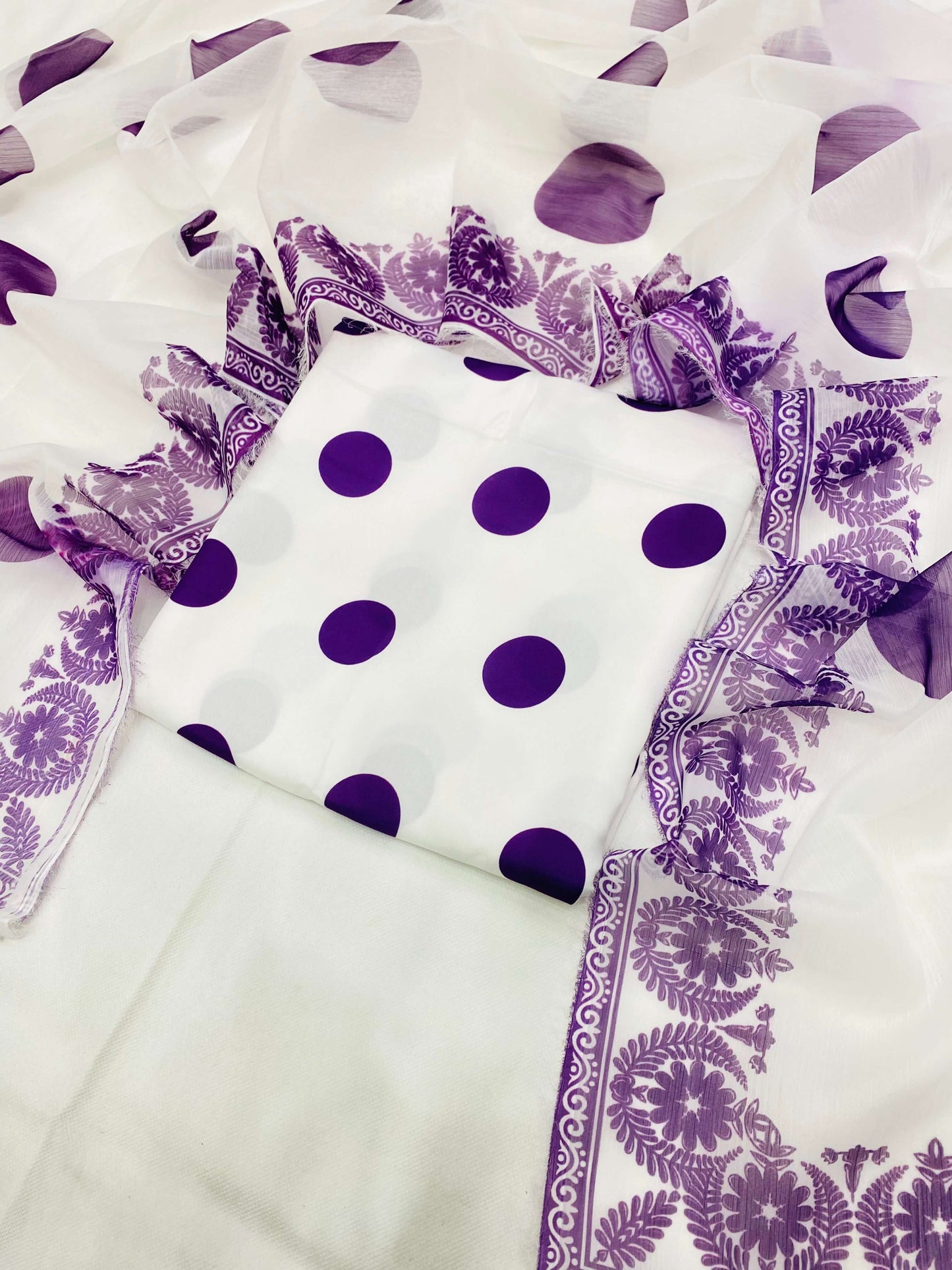 SWISS LAWN WHITE PURPLE POLKA
