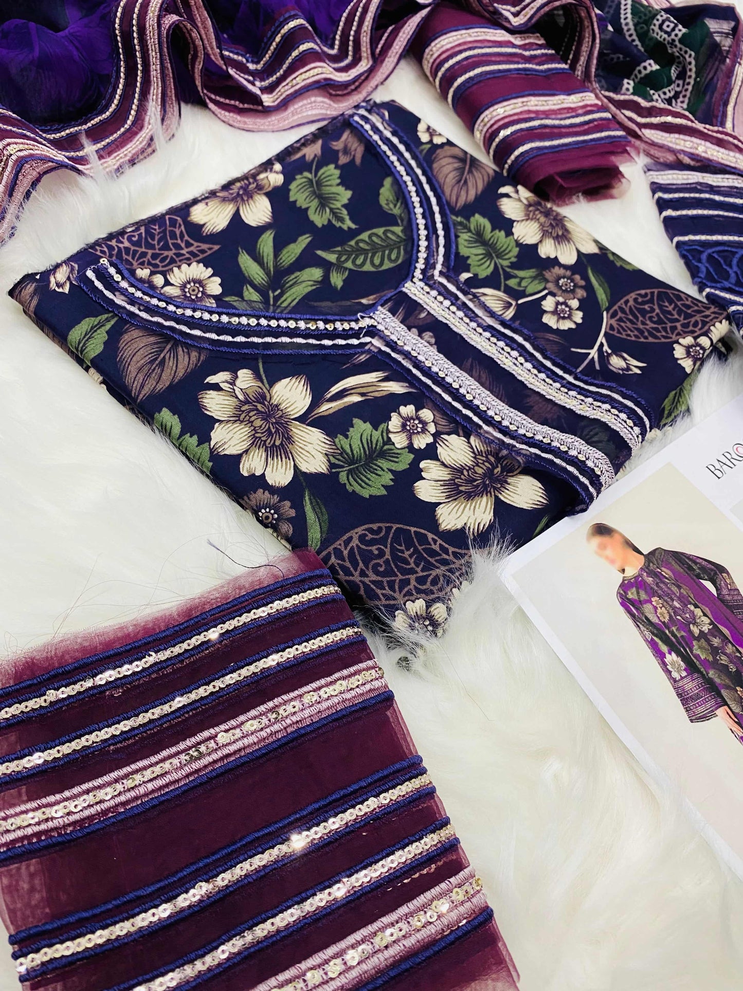 BAROQUE PURPLE PHOOL LUXURY LAWN