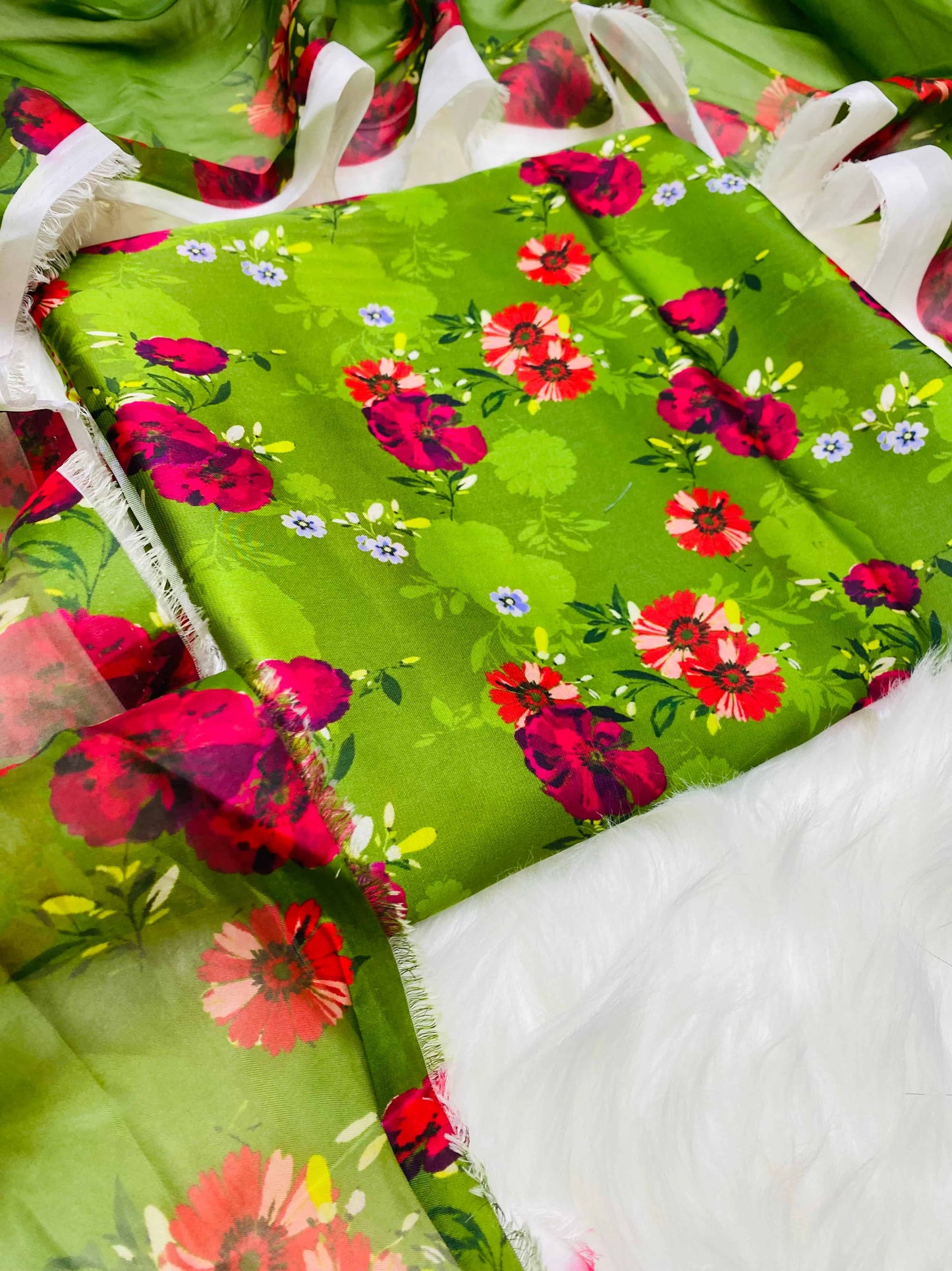 CHINA SILK DHANI FLOWERS