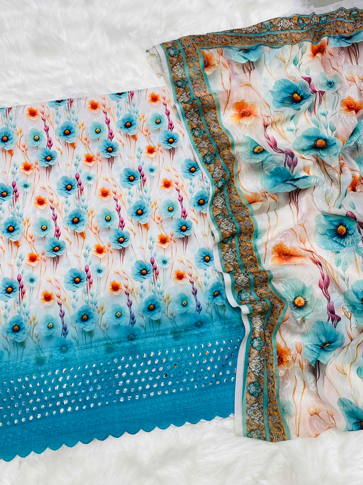 BANA DORA AQUA CHCIKEN KARI LAWN