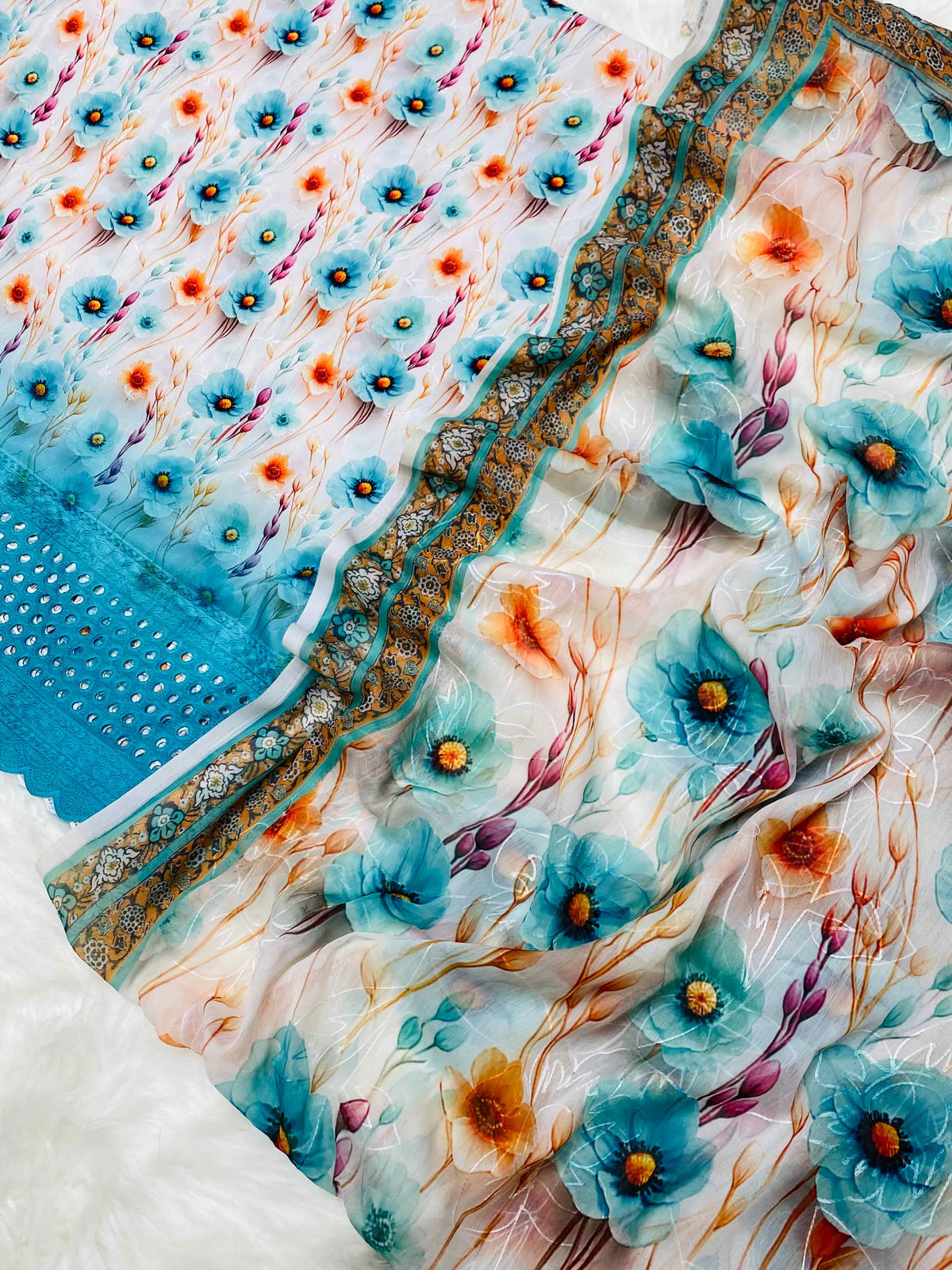 BANA DORA AQUA CHCIKEN KARI LAWN