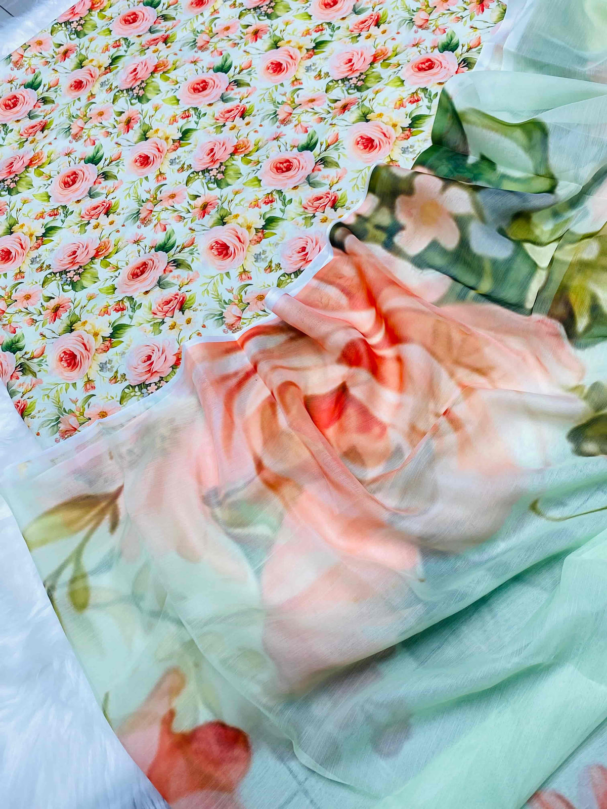 SWISS LAWN AQUA FLOWERS
