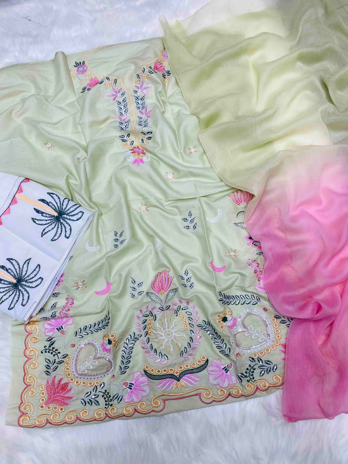 ETHNIC BAREEZE PISTA (WINTER EDITION)