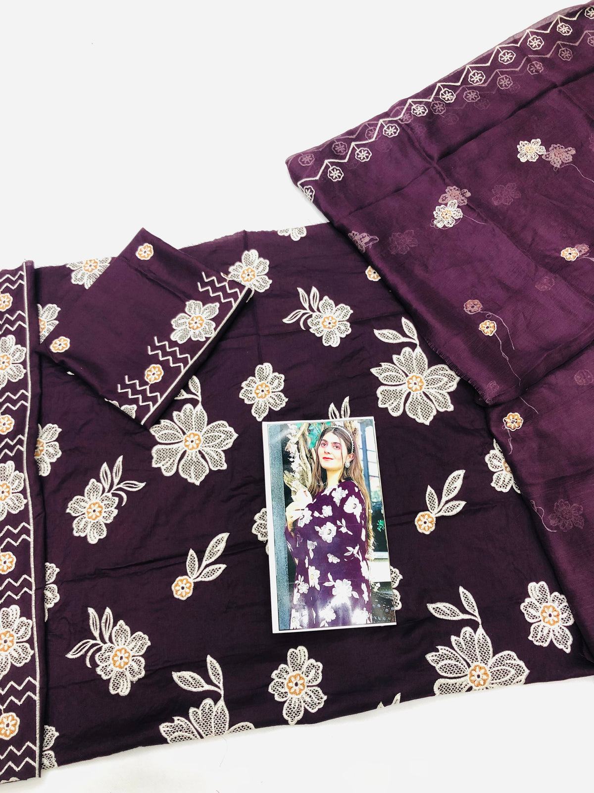 BAREEZE BRINGLE PURPLE FLOWERS