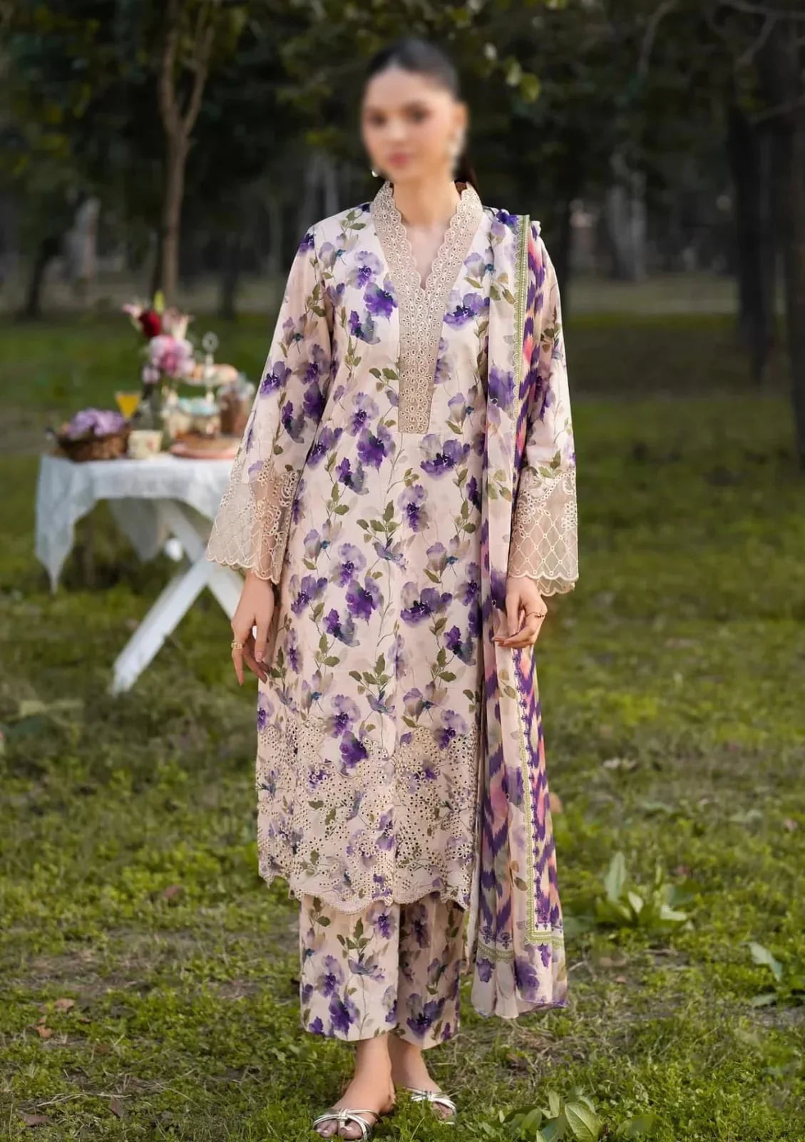 BAROQUE FLORAL CHICKEN KARI LAWN - SR FABRICS