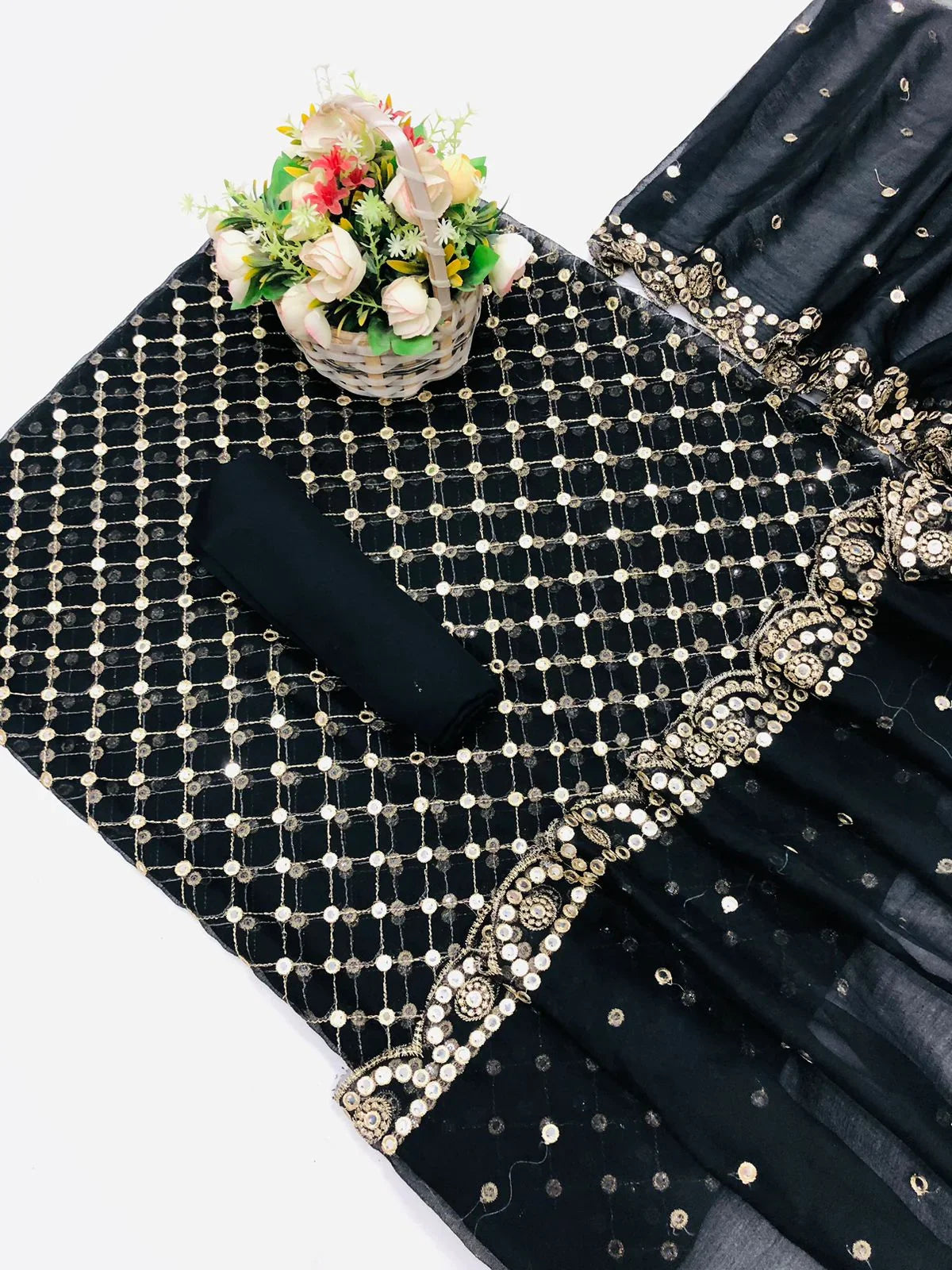 HIBA BUKHARI BLACK SHAFOON SUIT - SR FABRICS