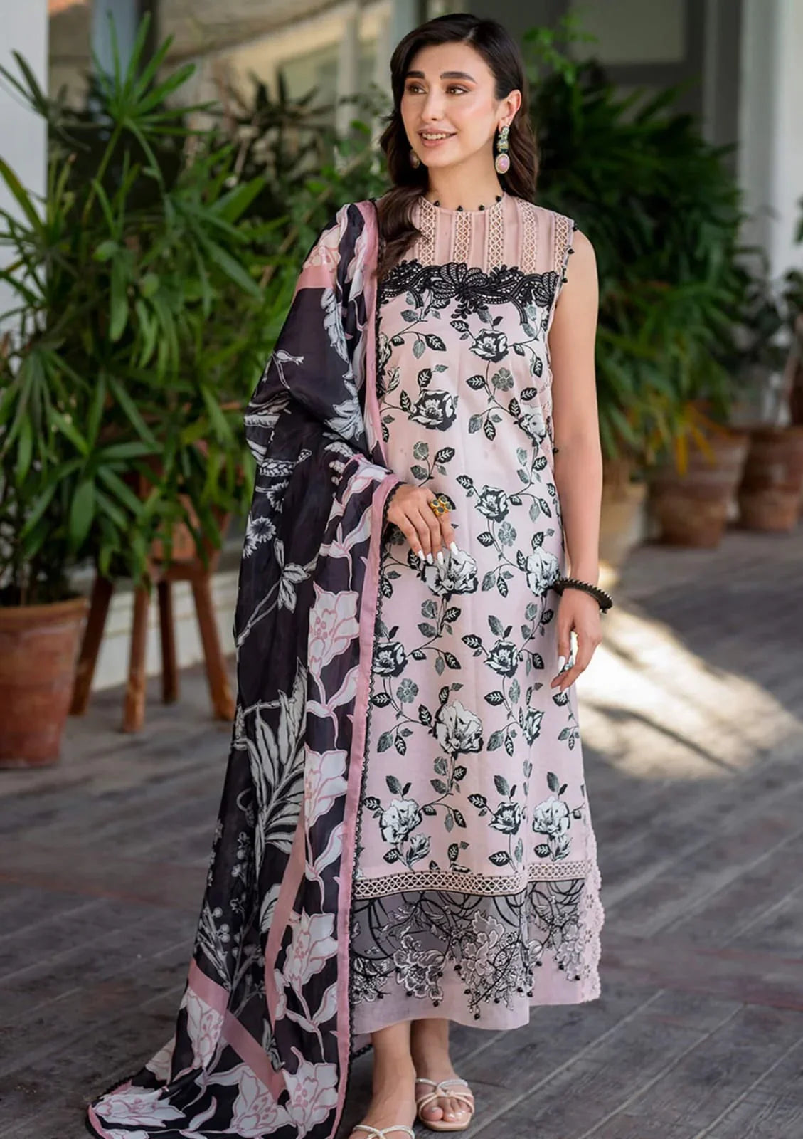IZNIK PINK BK DIGITAL LAWN - SR FABRICS