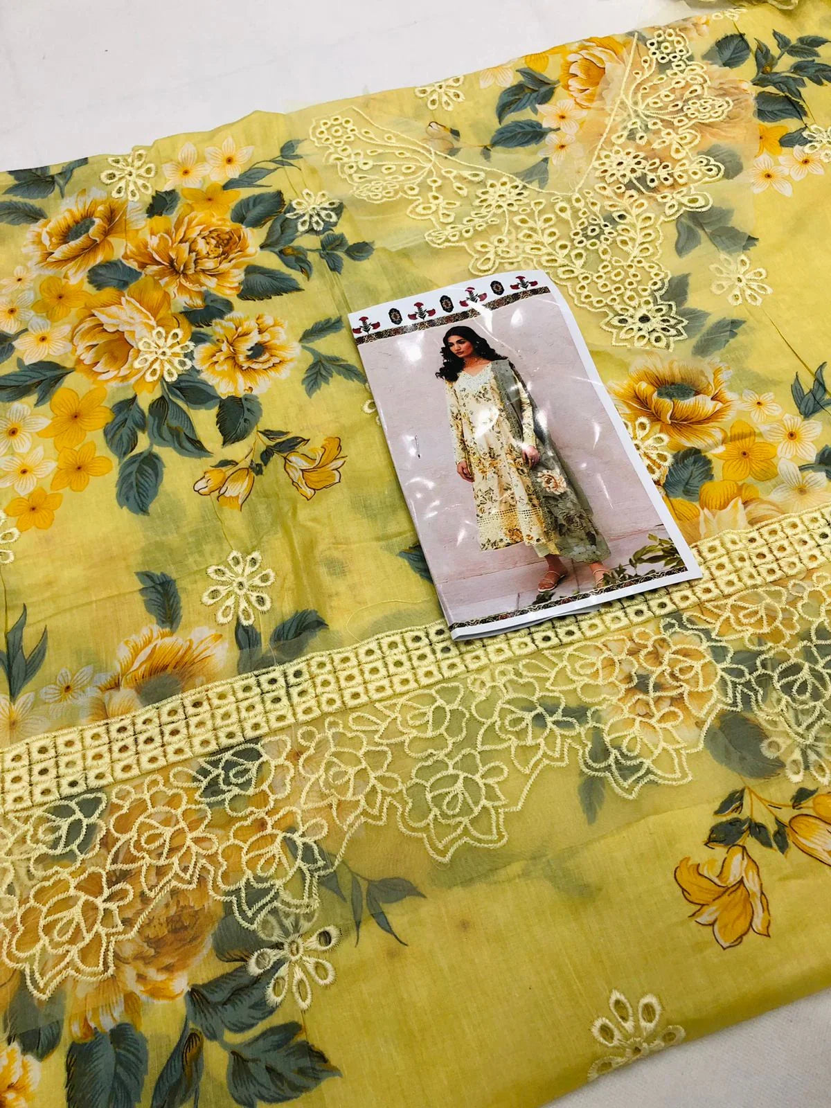 LEMON CHICKEN KARI LAWN - SR FABRICS
