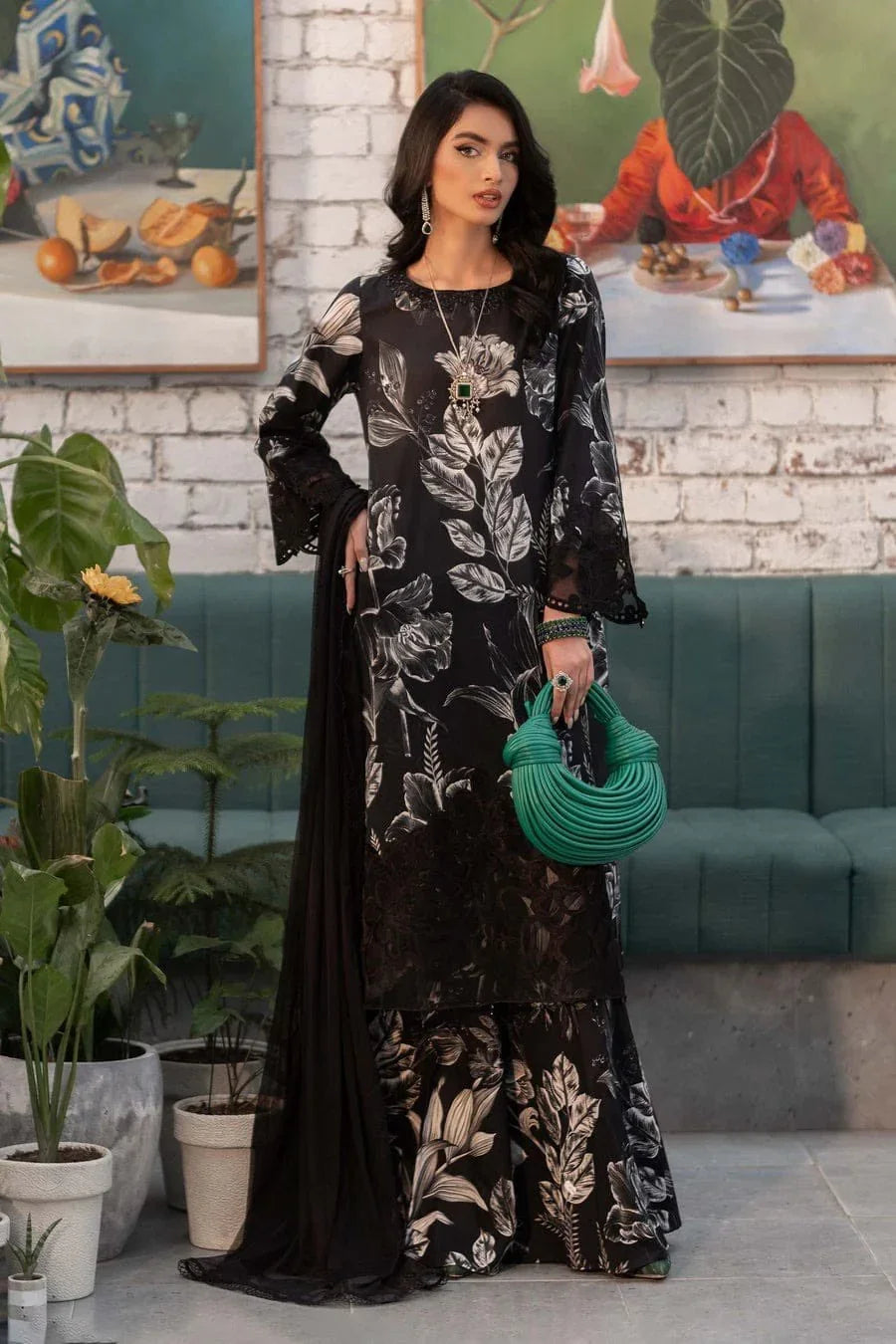 MB B - BLACK DIGITAL LAWN - SR FABRICS