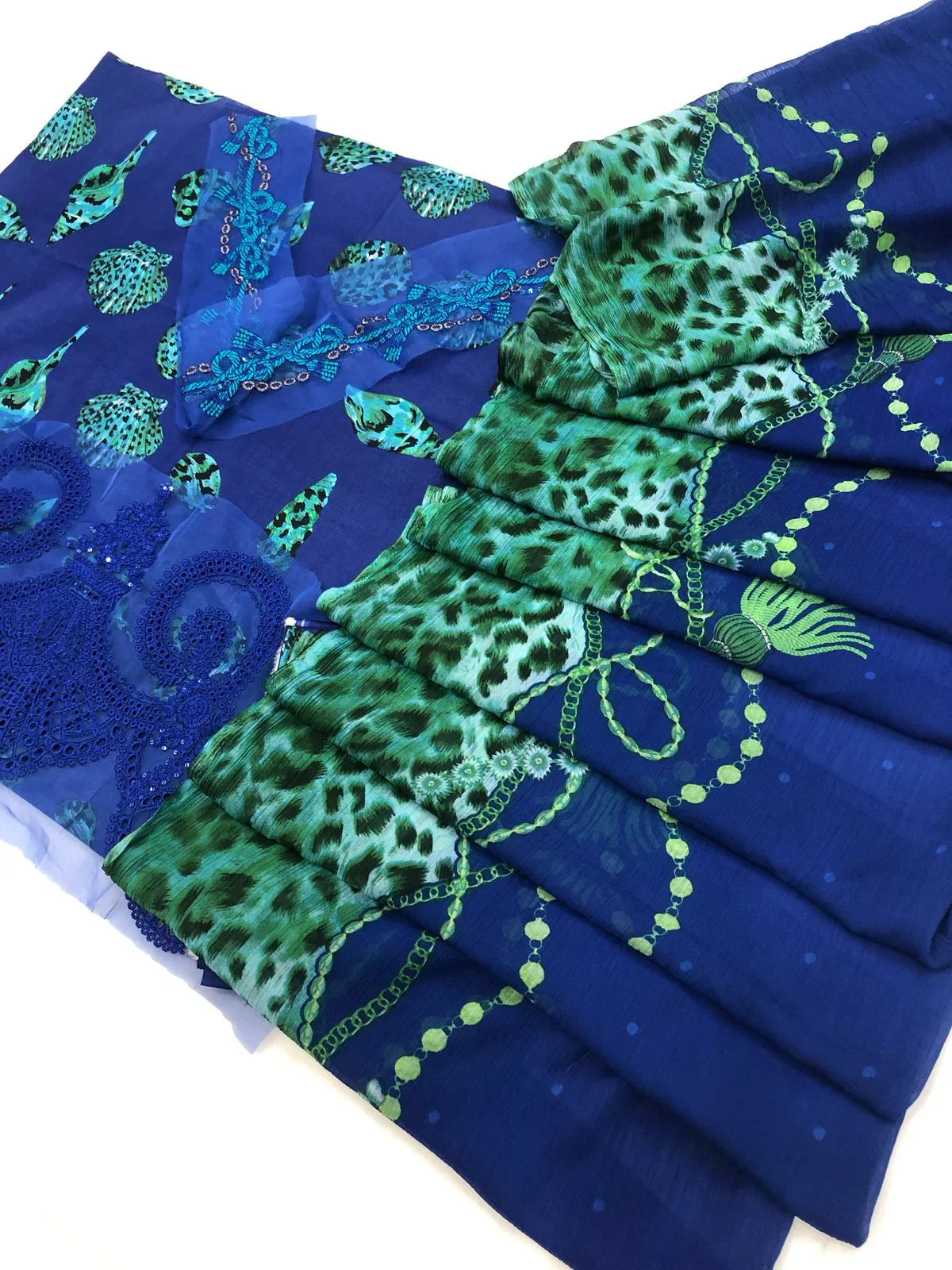 MB BLUE SHELL DIGITAL LAWN - SR FABRICS