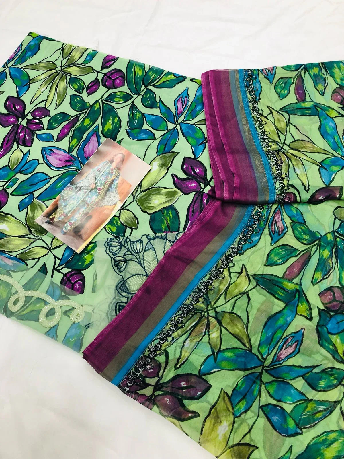 MB G - LEAVES DIGITAL LAWN - SR FABRICS