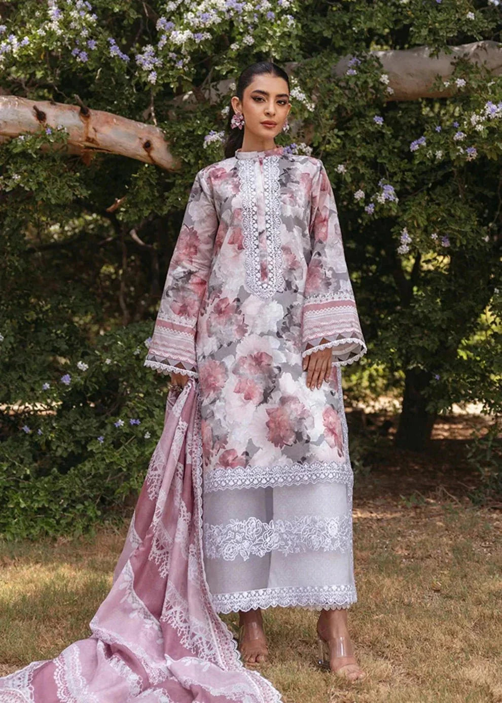TAHRA BY ZAINAB CHOTTANI DIGITAL LAWN - SR FABRICS