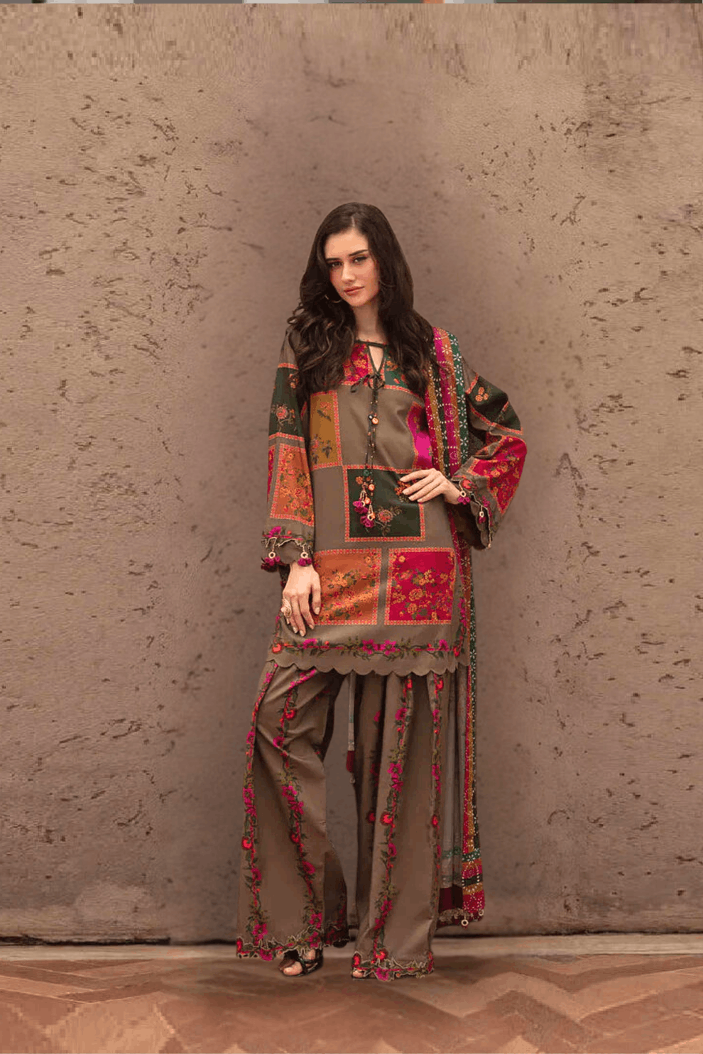 SWISS LAWN SKIN BROWN CHUNRI