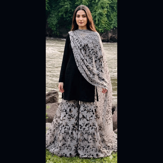 SWISS LAWN DRESS WITH GARARA 3PC (UNSTITCHED)