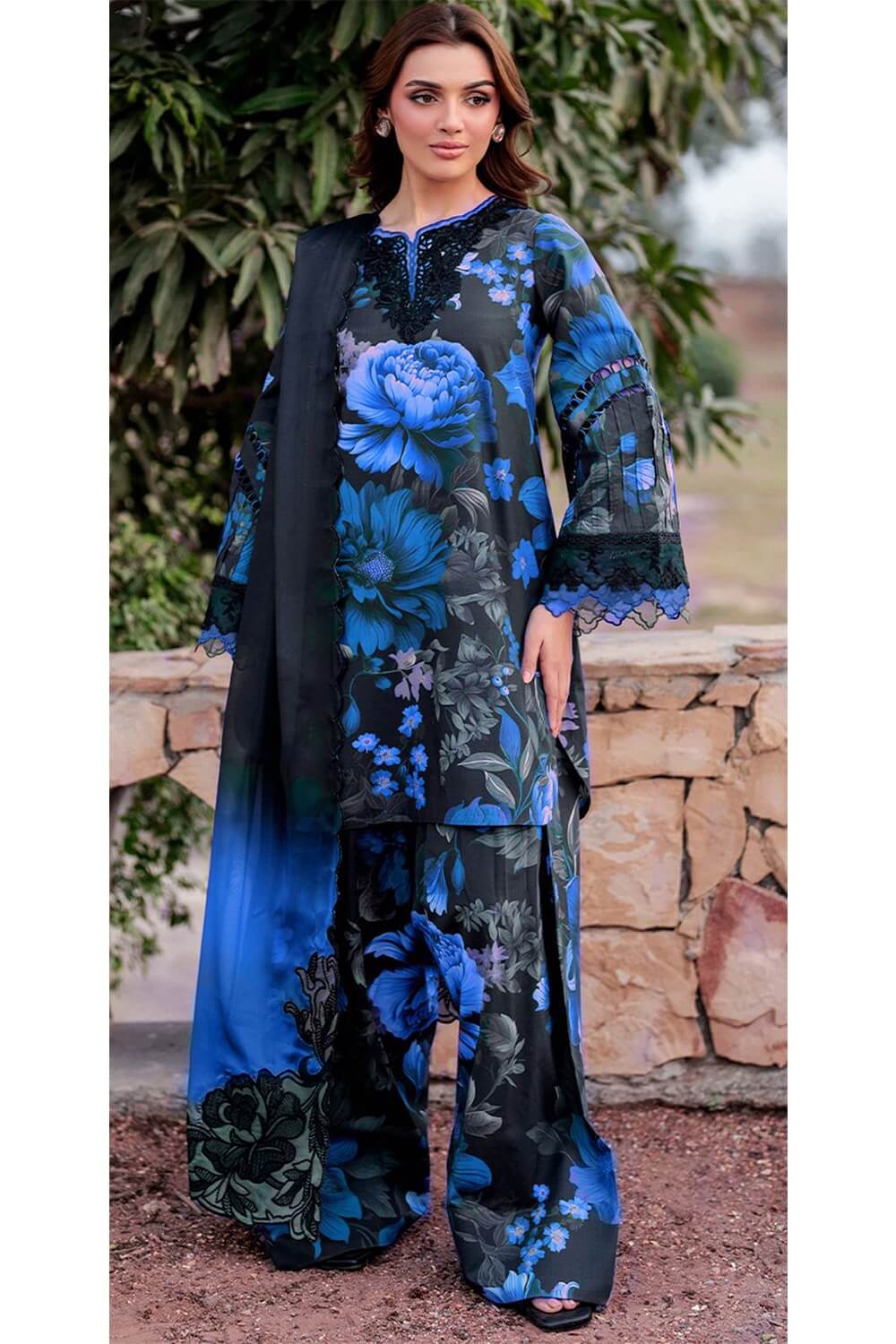 IZNIK BLUE CUTWORK LAWN