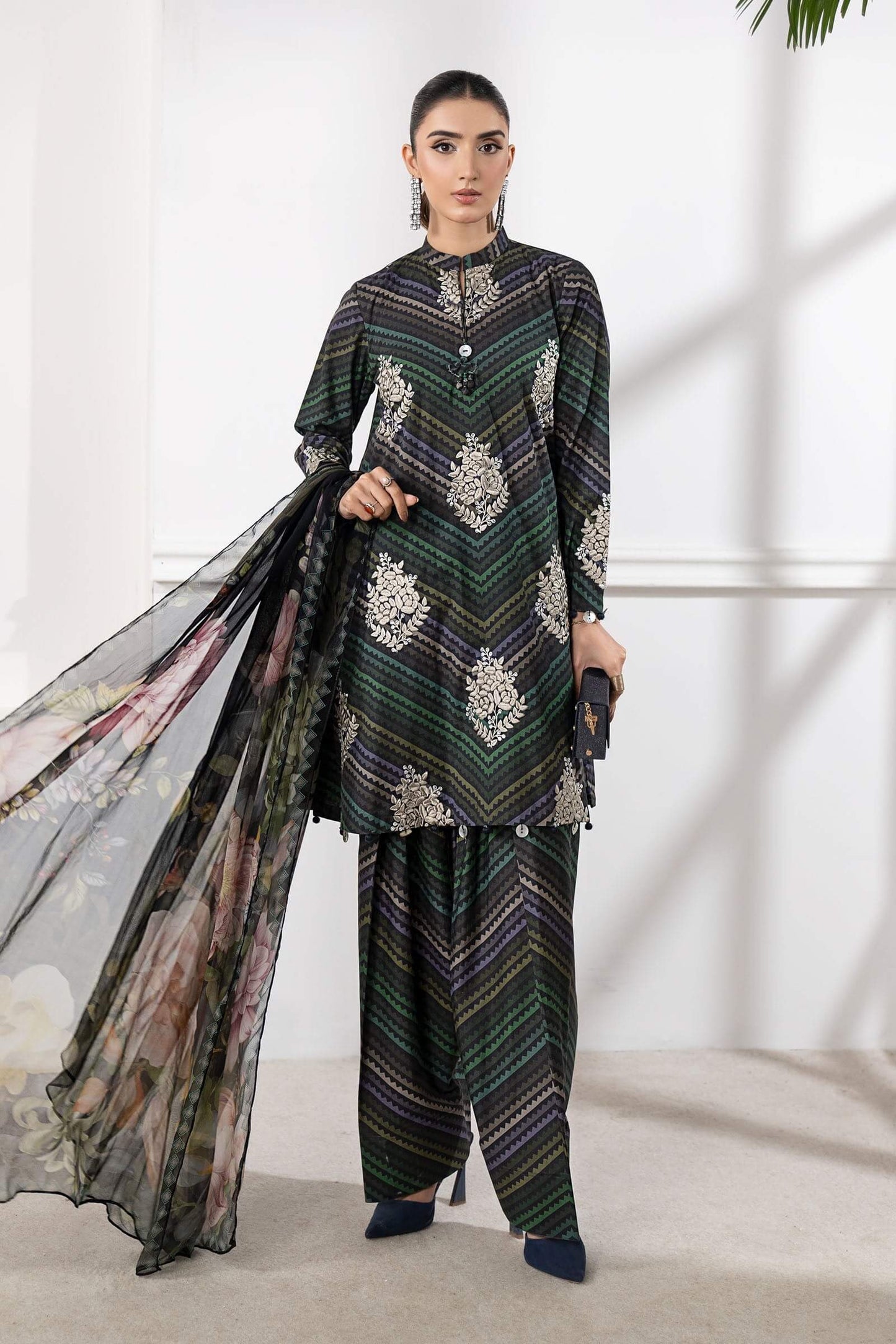 MB ZIG ZAG EMBROIDERED LAWN