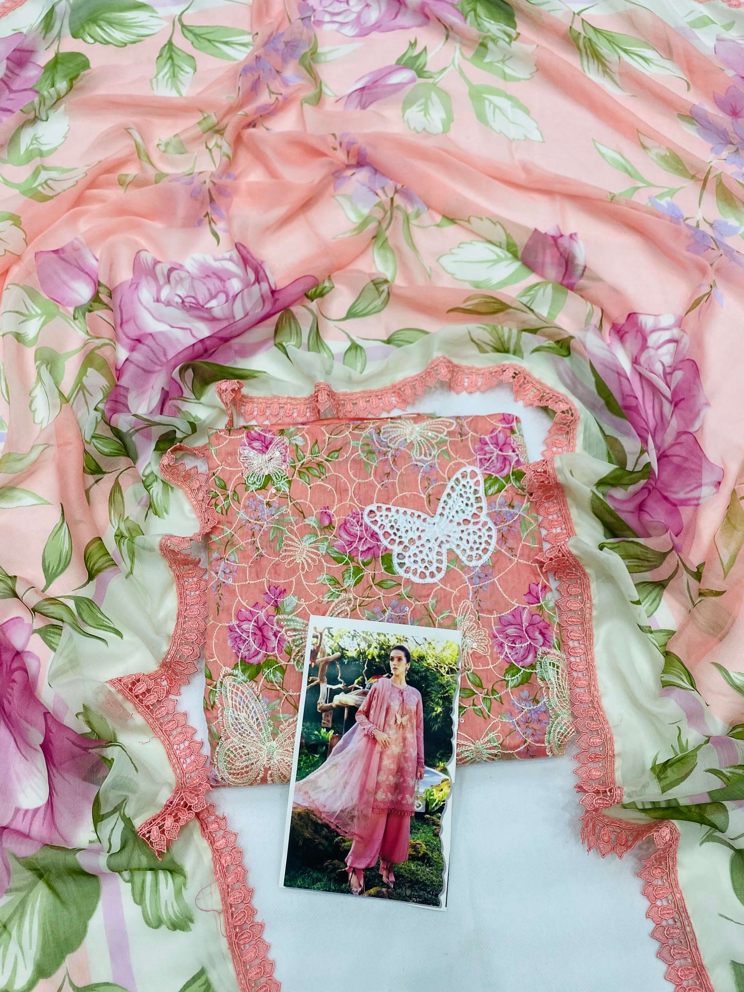 MB PINK BUTTERFLY LUXURY LAWN