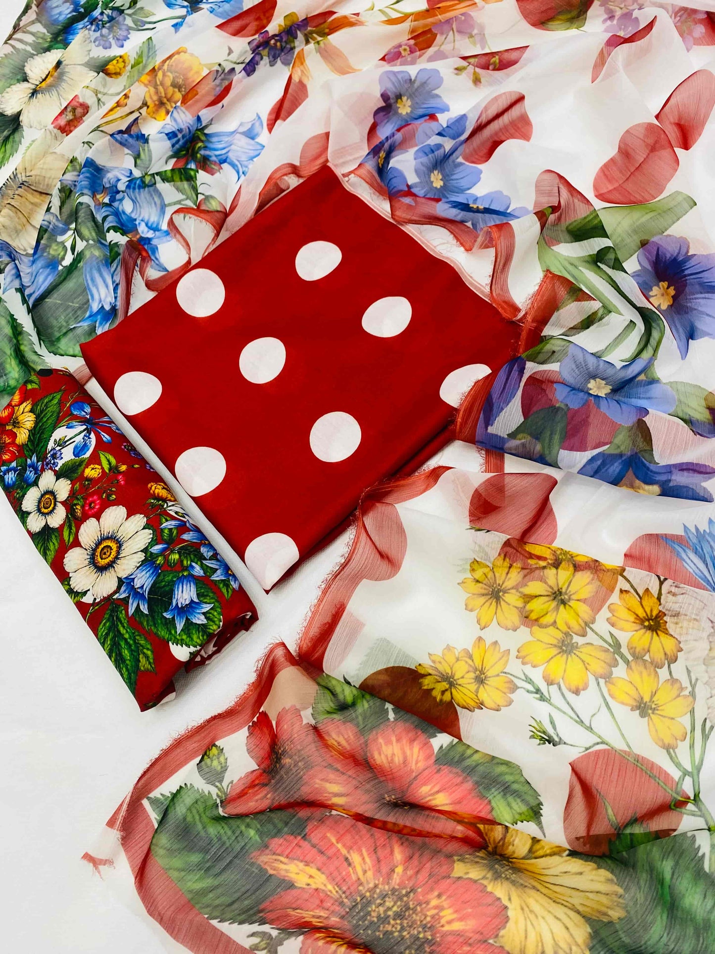 SWISS LAWN MB RED POLKA FLOWERS