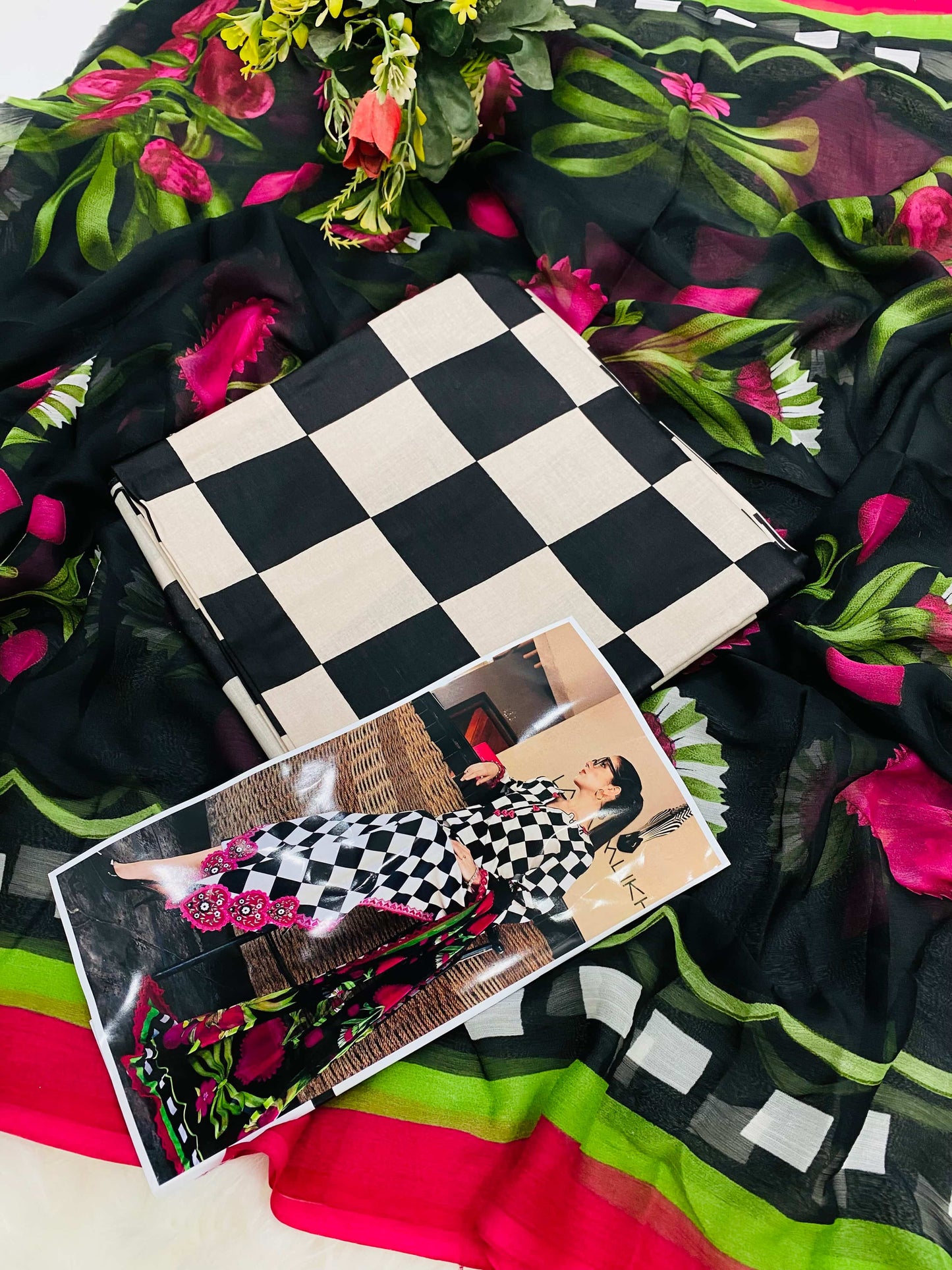 MB BLACK CHESS PRINTED LAWN
