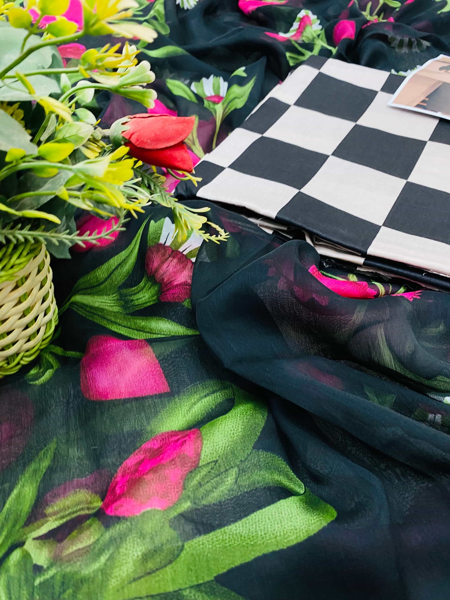 MB BLACK CHESS PRINTED LAWN