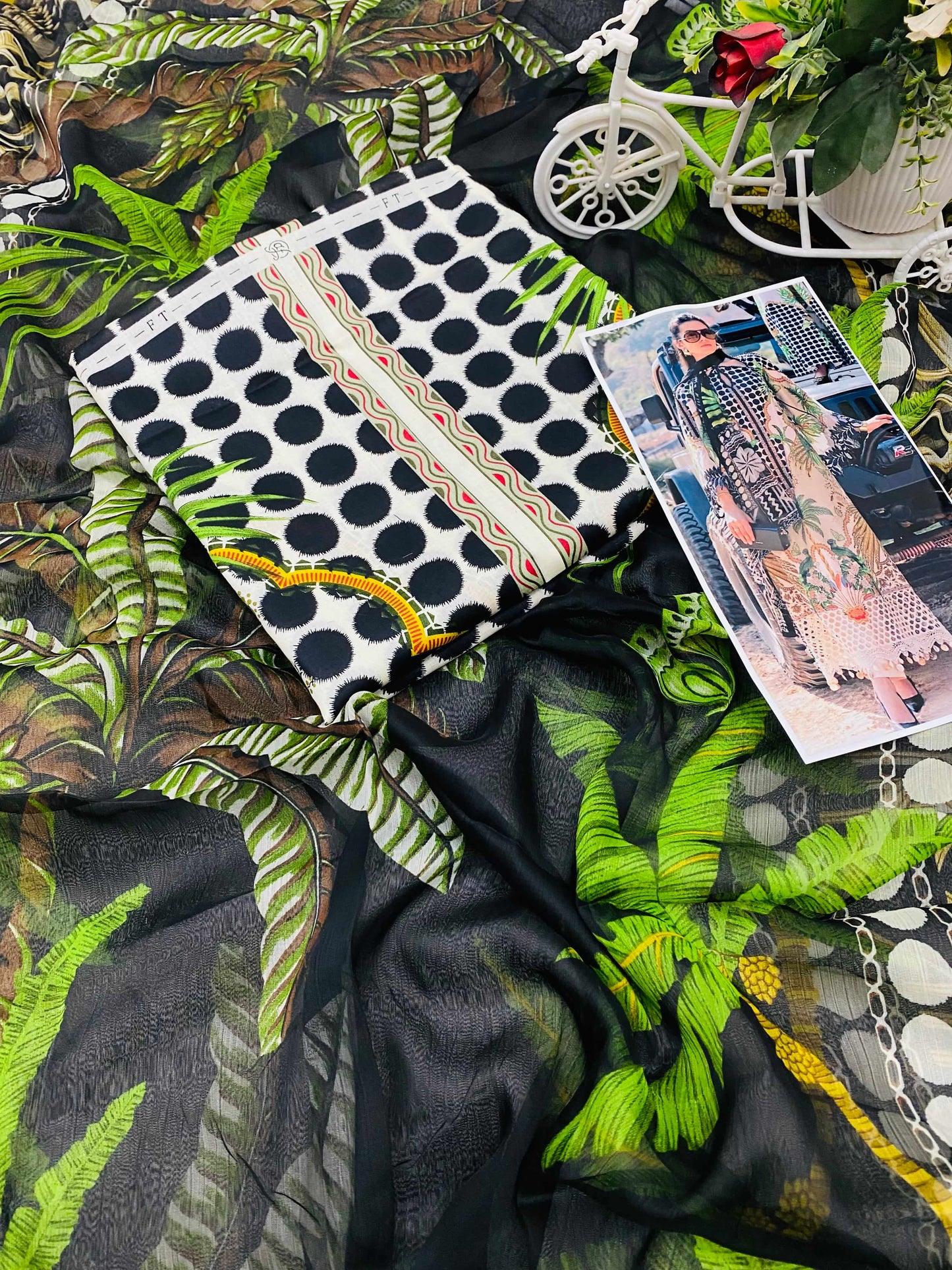 MB BLACK GREEN LEAVES PRINTED LAWN