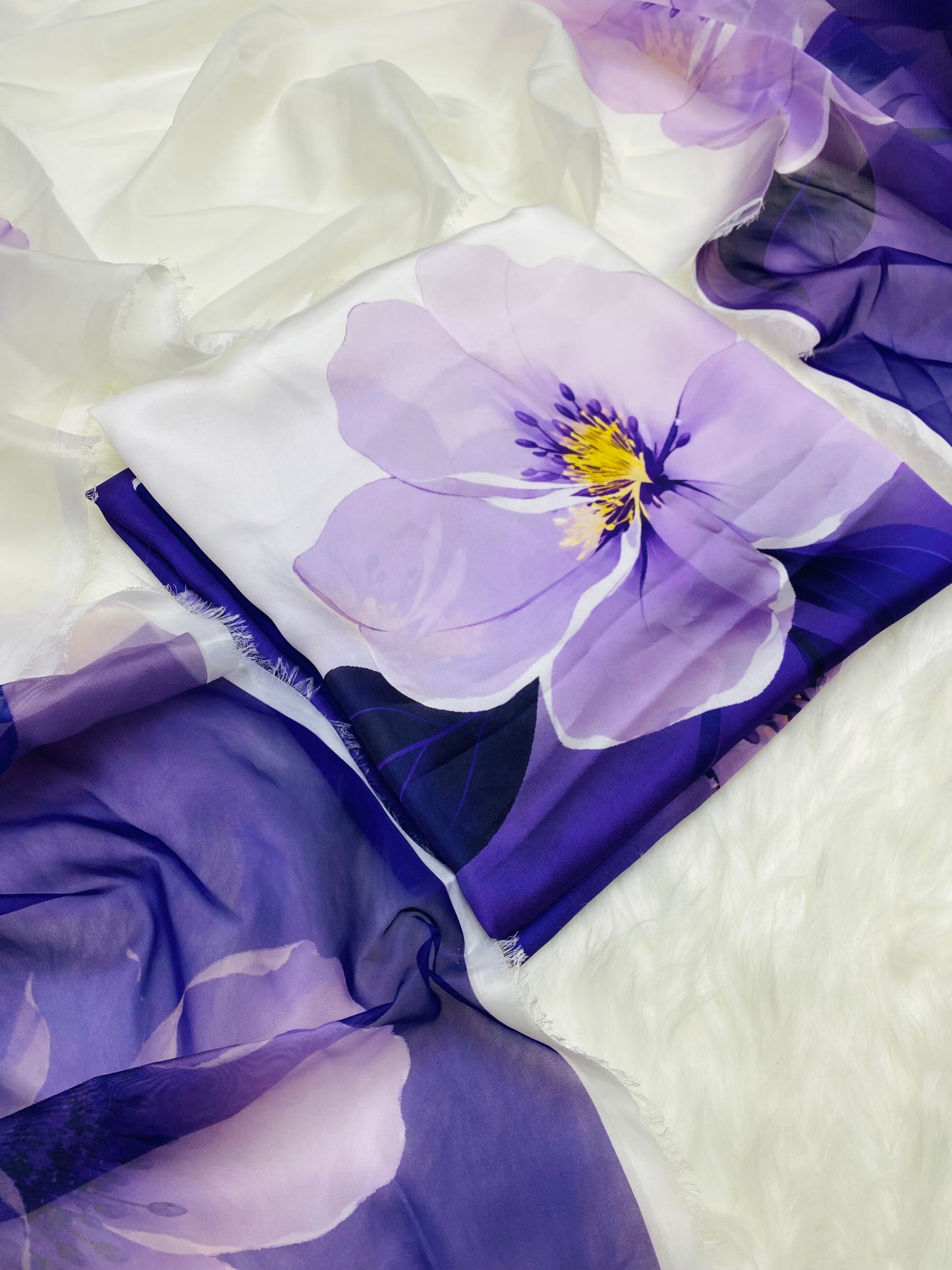 CHINA SILK 3D PURPLE FLOWERS