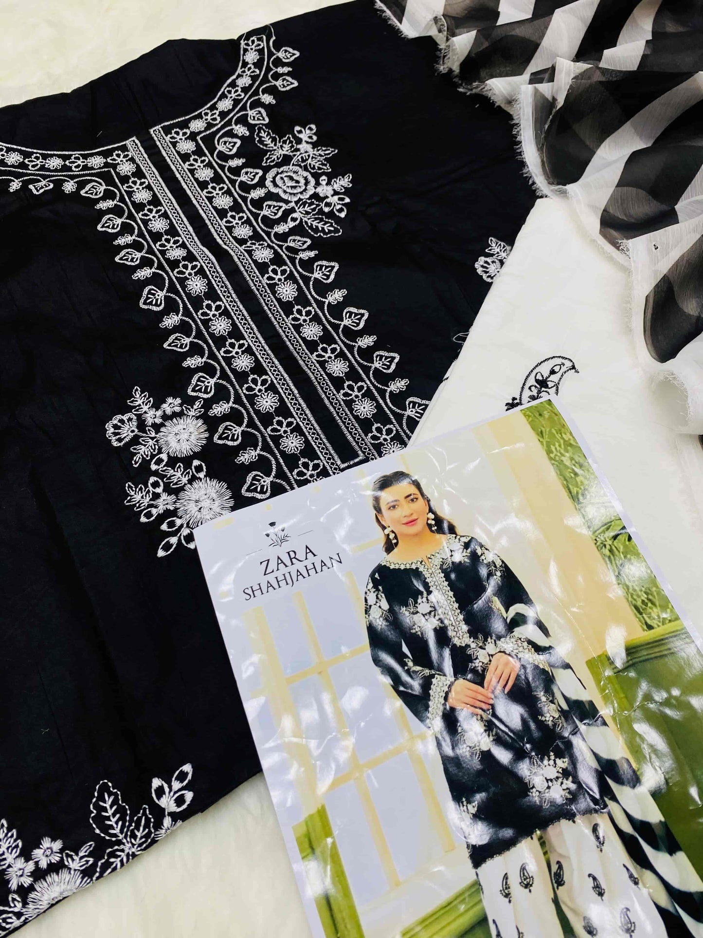 ZARA SHAHJAHAN BAREEZE BLACK