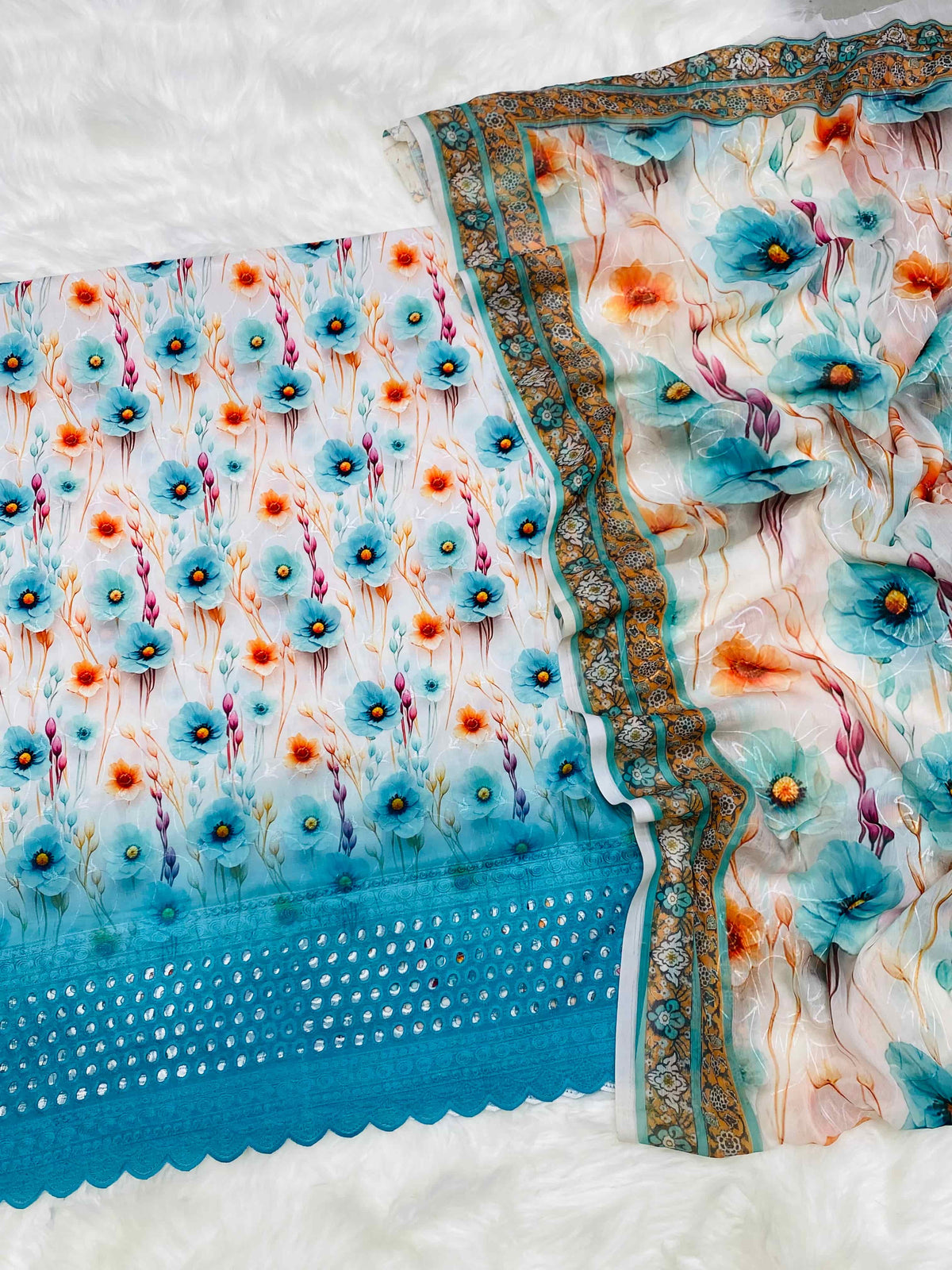 BANA DORA AQUA CHCIKEN KARI LAWN