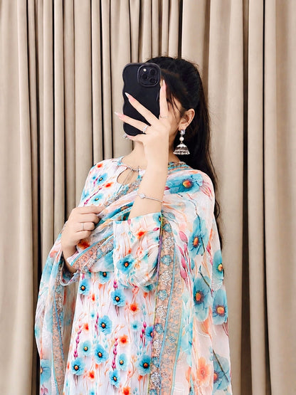BANA DORA AQUA CHCIKEN KARI LAWN