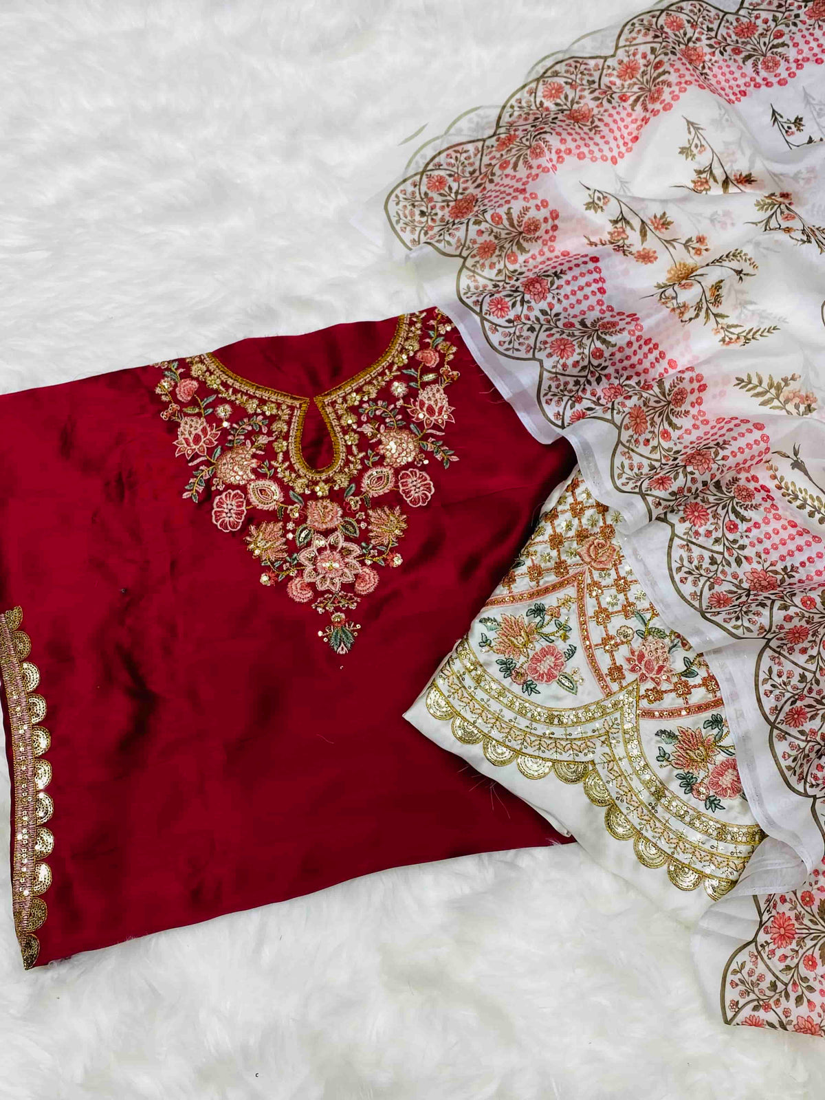 ETHNIC SHORT SILK MAHROON GOLDEN
