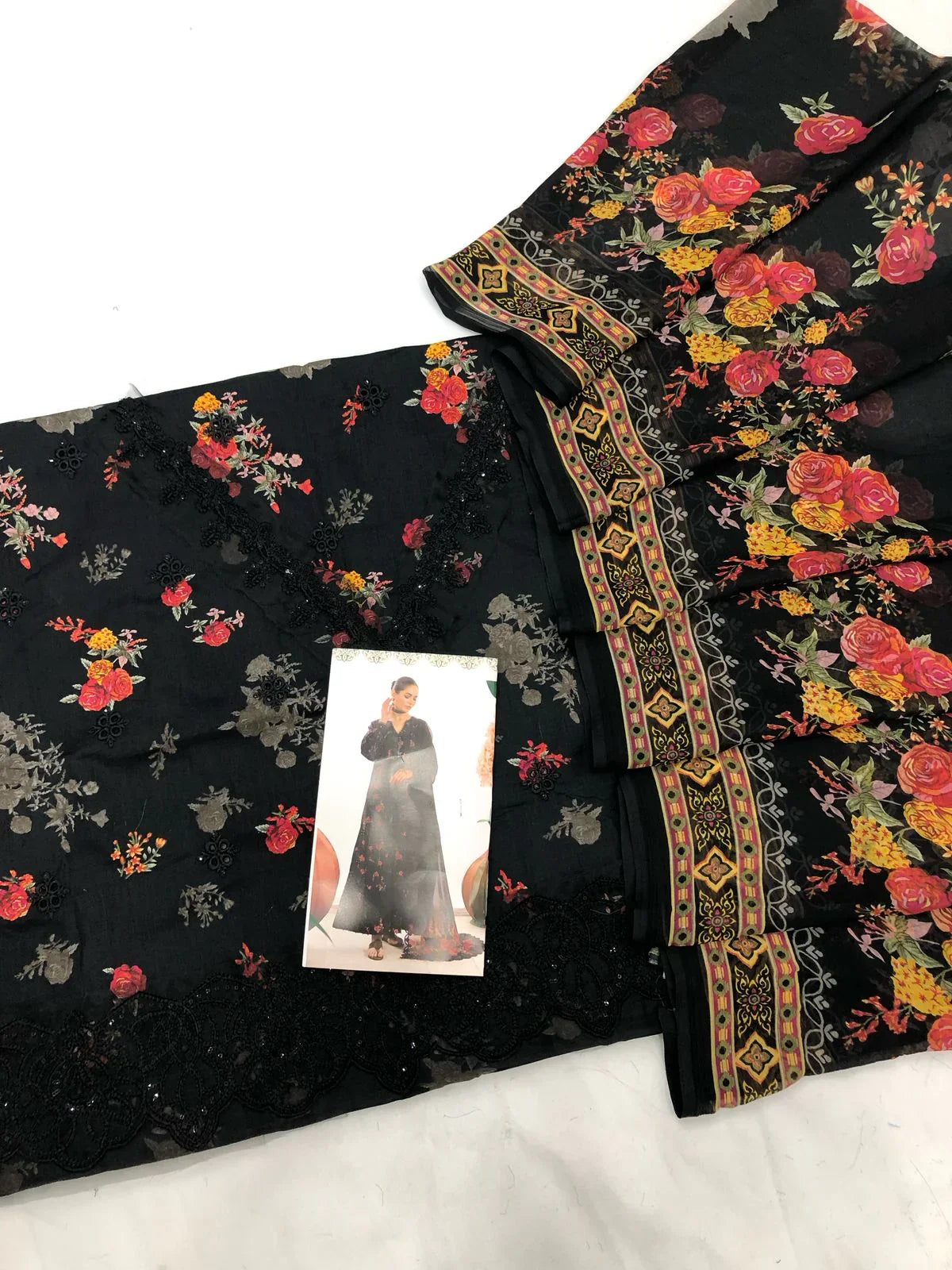 IZNIK BLACK BOMB LAWN - SR FABRICS