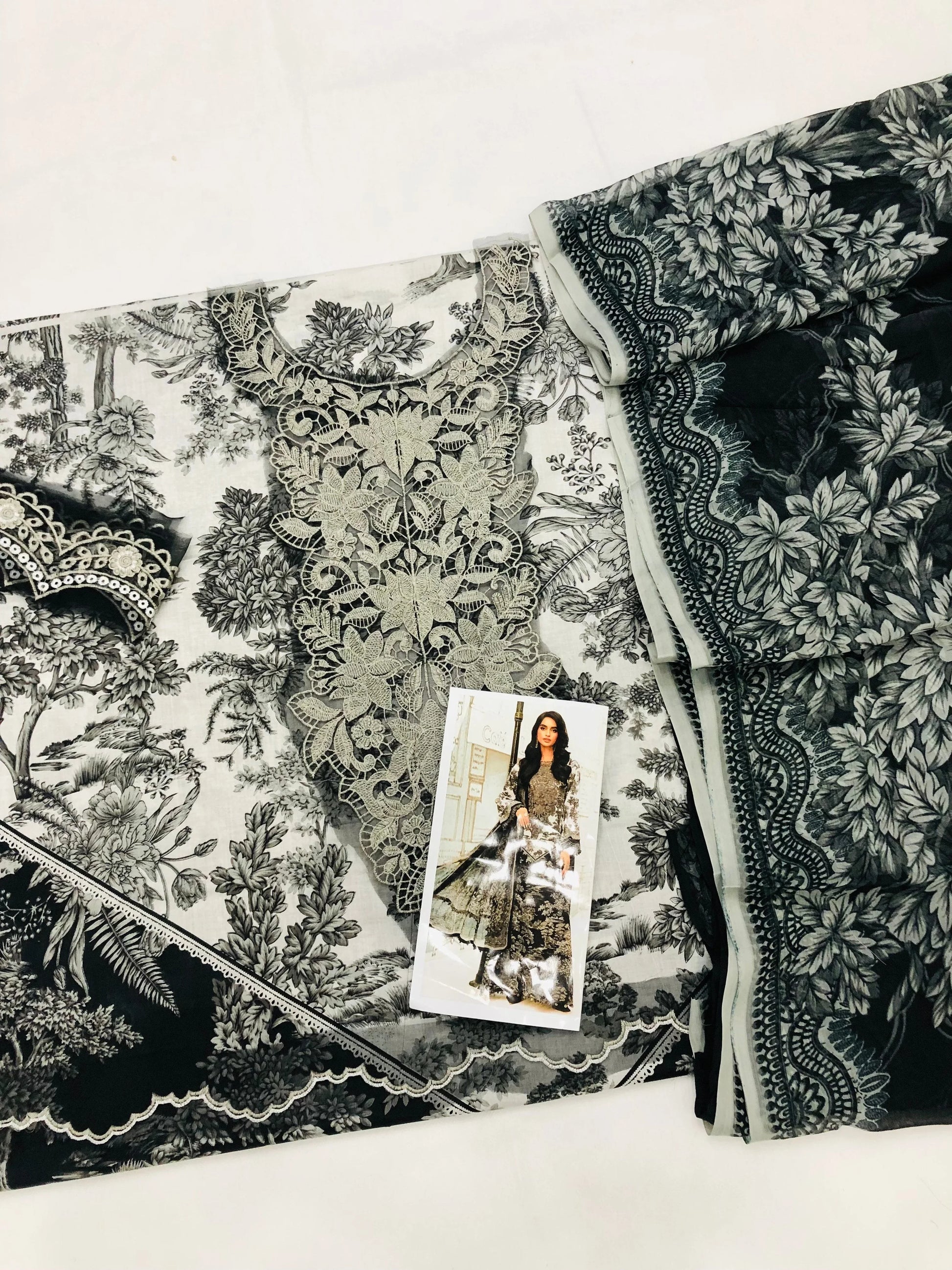 MB WHITE TREES LAWN - SR FABRICS